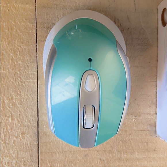 Wireless Mouse - Picture 2 of 5